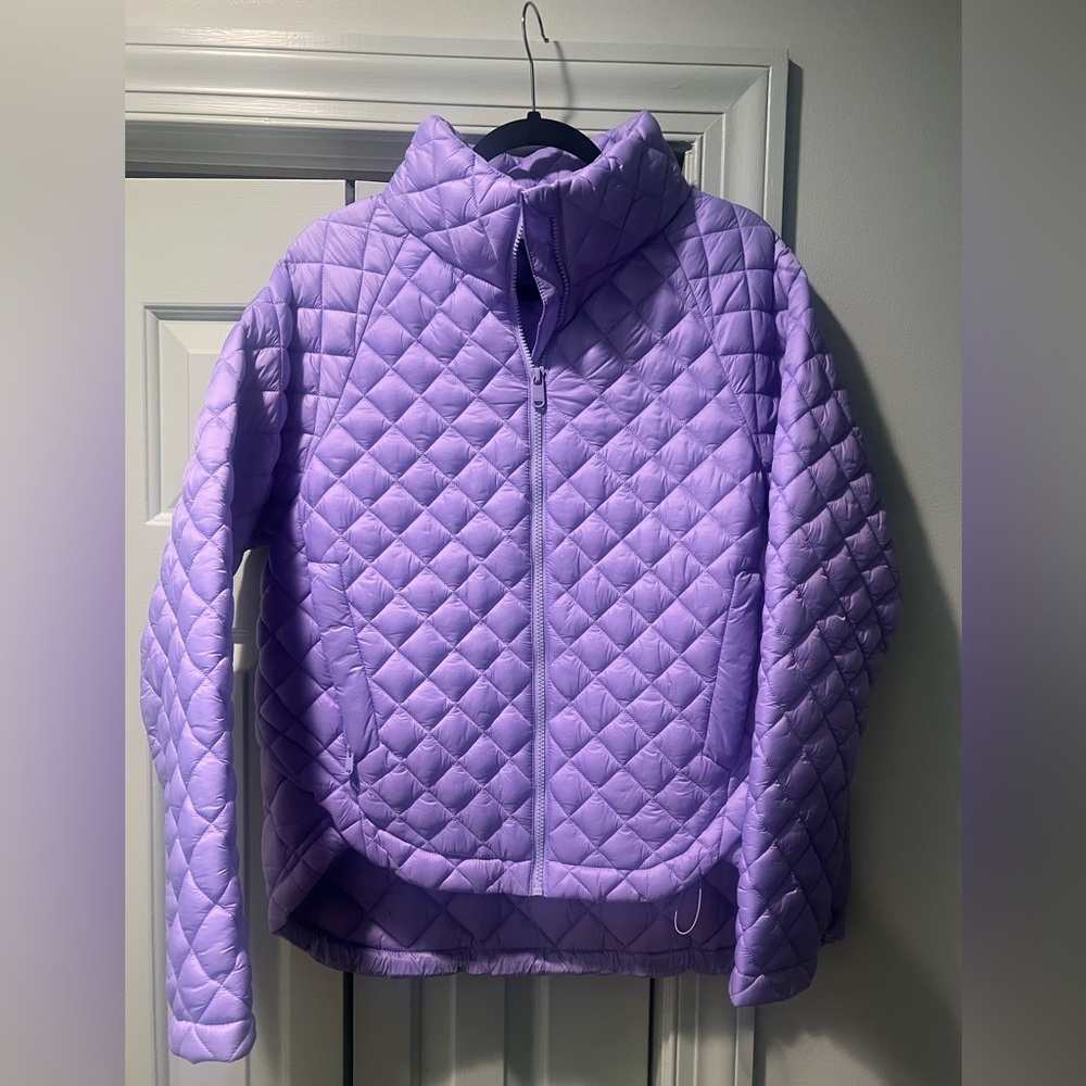 Athleta Whisper Featherless Puffer Jacket